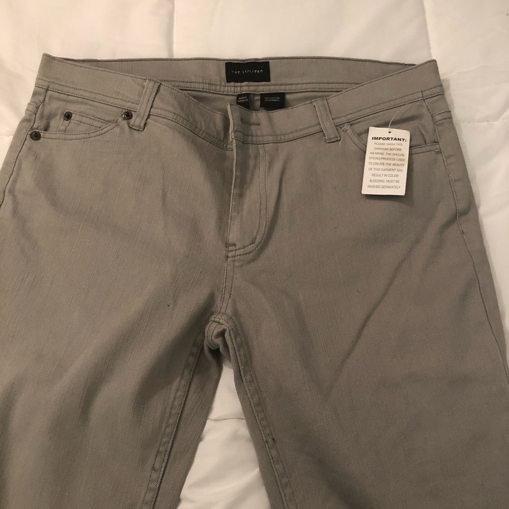 New Limited 5- pocket boot cut jeans.